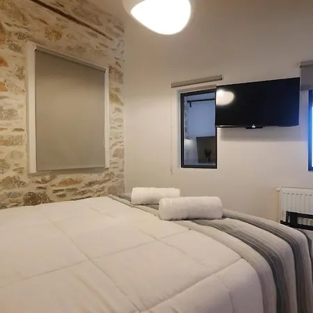 Vf34 Seaview House Эрмуполис